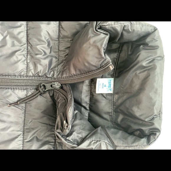 Old Navy Active packable down jacket XS  women’s (or 12-14 girls)great condition - Picture 2 of 2
